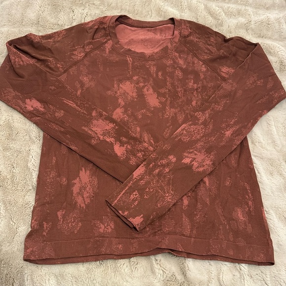 LuLuLemon running shirt - Picture 2 of 4